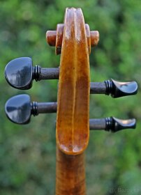 Prodám vzácné 7/8 staré české housle s  výborným tónem. - 7