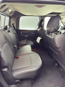 Prodám Dodge RAM 1500 LARAMIE 4x4 2018 Top stav - 7