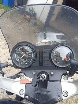 Honda Revere 650 - 7