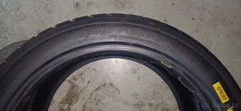 Závodní mokré pneu Pirelli R17 - 7