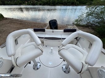 Quicksilver 540 Cruiser kajutová loď + Mercury 90PS - 7