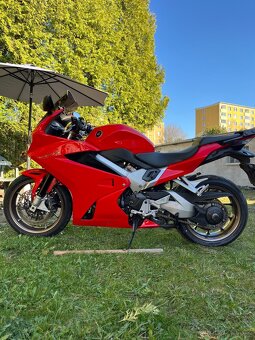 Prodám Honda VFR 800F 2016 - 7