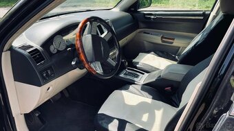 Chrysler 300c - 7