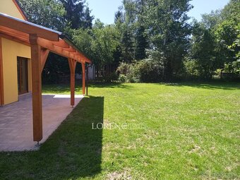 Moderní dřevostavba s velkým pozemkem a fotovoltaikou – přip - 7