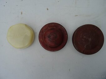 Díly na traktor Zetor . - 7