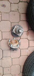 Prodam komplet kola na Chevrolet Corvette - 7