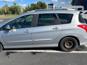 Peugeot 308 SW - 7
