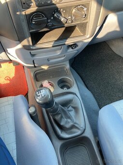 Mitsubishi Space Star 1,6 kombi rok výroby 2001 - 7