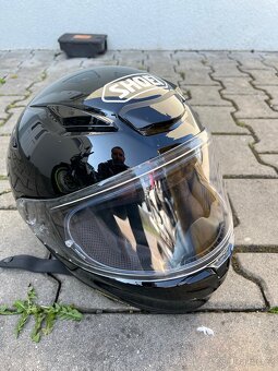 Helma na motorku Shoei - 7