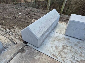 Betonové kostky, betonové bloky - 7