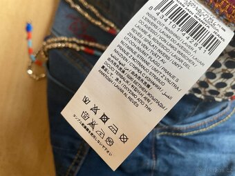 NOVÉ- dám šortky s korálky-Desigual- 24 ( XS/ 34) - 7