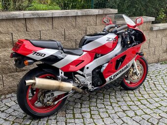 Kawasaki zxr 750 H2 , super stav - 7