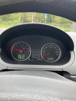 Ford fiesta 2005 - 7