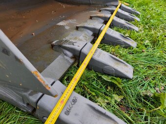 Lžíce  2,34m3 pro 34-45t 175cm - 7