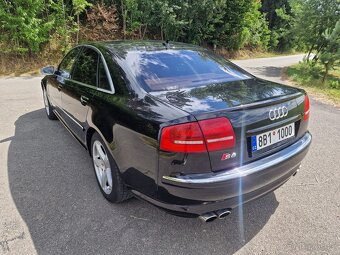 Audi S8 - 7