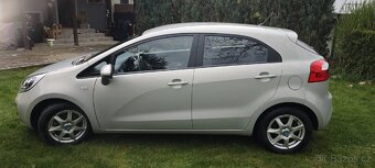 Kia Rio - 7