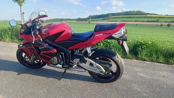 Honda CBR 600 RR - 7