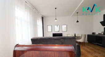Pronájem designové garsoniéry 49 m2, rekonstrukce, Karlovy V - 7