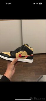 Jordan 1 Mid Tartan Swoosh - 7