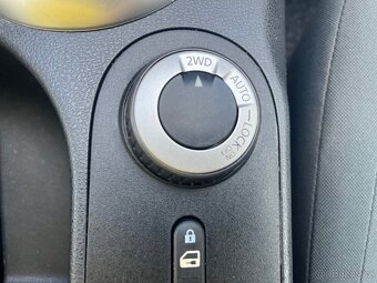 NISSAN QASHQAI 2,0 dCi 4x4 1.MAJITEL TAŽNÉ ZAŘÍZENÍ - 7