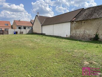 Prodej pozemku pro bydlení, 600 m2 - Drnholec, ev.č. 00121 - 7