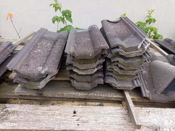 Prodám betonové tašky Zn. TONDACH - 7