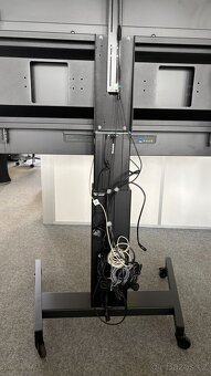 Nabízím Microsoft Surface Hub 55" - Interaktivní tabule - 7