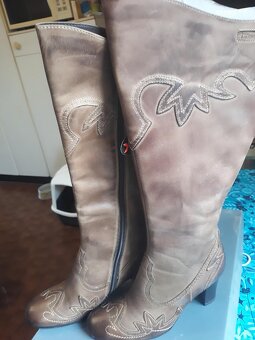 Nové kožené kozačky č.39, černé, rezavé, béžové - 7