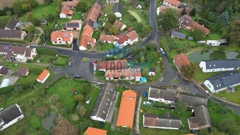 Prodej chalupy v obci Podmoky – klid, prostor a venkovská po - 7