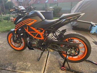 KTM DUKE 125 2021 BLACK - 7