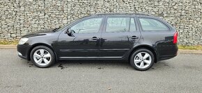 Prodám vůz Škoda Octavia 2 1.9tdi pd combi FACELIFT černá - 7