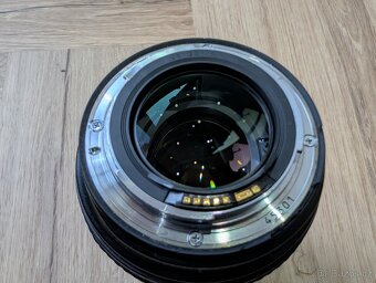 Canon EF 24-70 mm f/2.8 L USM - 7