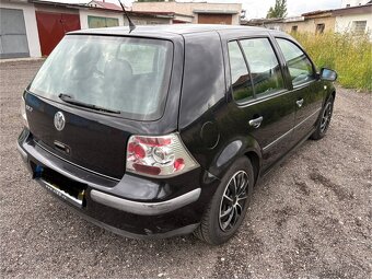 Prodám Volkswagen Golf IV. 1,4. 55 Kw benzín - 7