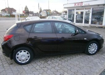 Opel Astra 1.4i 16v 88kw,CZ,serviska benzín manuál 88 kw - 7