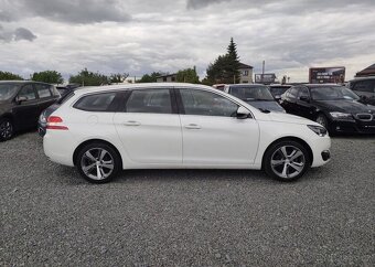 Peugeot 308 1.2i Klima, Navi, Tempomat benzín manuál 60 kw - 7