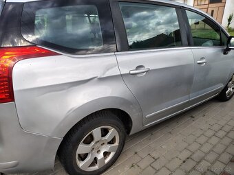 Peugeot 5008 2013 1.6 nafta 84 kW - 7