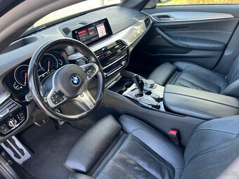 BMW 540iXDrive 250kW Touring M-paket Maximální výbava - 7