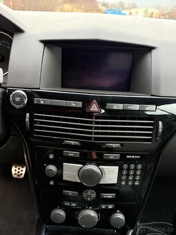 Opel Astra H 1.6 Twintop - 7