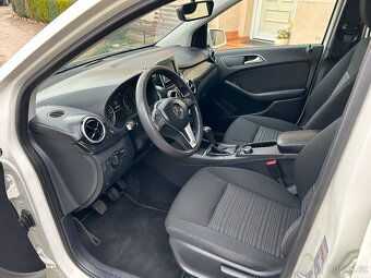 Mercedes-Benz B 180i - 7