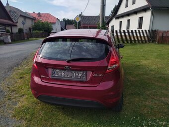 Prodám Ford fiesta 1,25benzin najeto 98t - 7