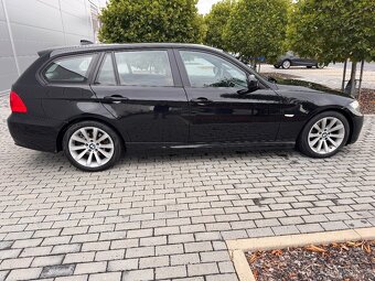 BMW e91 320d Touring Xenony/kůže/sportsitze LCI - 7