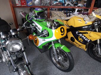 Závodní Kawasaki Z 400 - 7