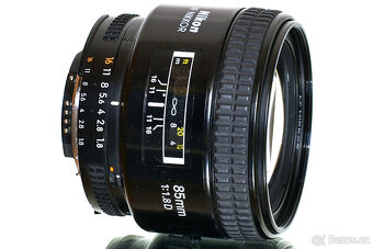 Nikon AF Nikkor 85mm 1,8D + UV 9-lamelový TOP STAV - 7