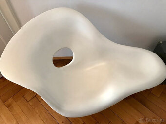 Originální křeslo Eames LA CHAISE (Vitra) - 7