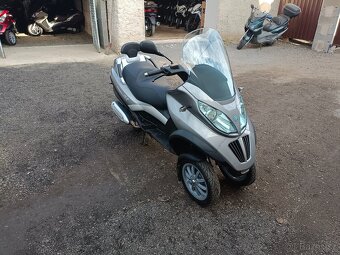 Piaggio mp3 250 LT CZ doklady v ceně - 7