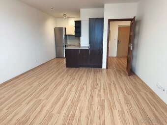 Pronájem bytu 2+kk s balkonem, ca 62 m2, v Liberci. - 7