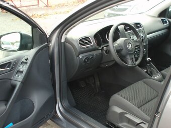 Volkswagen Golf 1,6Mpi aut.klima,parksenzory,po dovozovéSTK - 7