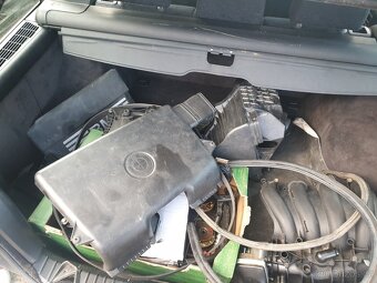 BMW E87 116i  - díly motoru a a jiné - 7