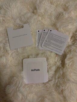 Apple Airpods 4 Bílé Sluchátka - 7