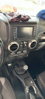 Jeep Wrangler 2.8 CRD Rubicon, 2013, manuál - 7